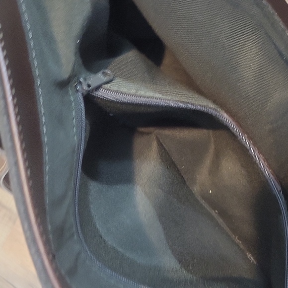 COLDWATER CANYON Black Leather Tote Bag - Picture 12 of 16